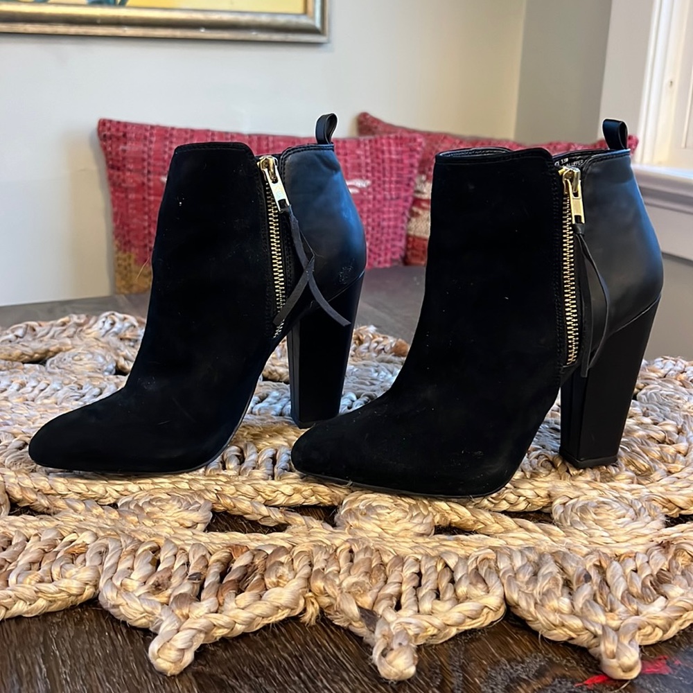 Black, leather and suede Steve Madden booties.